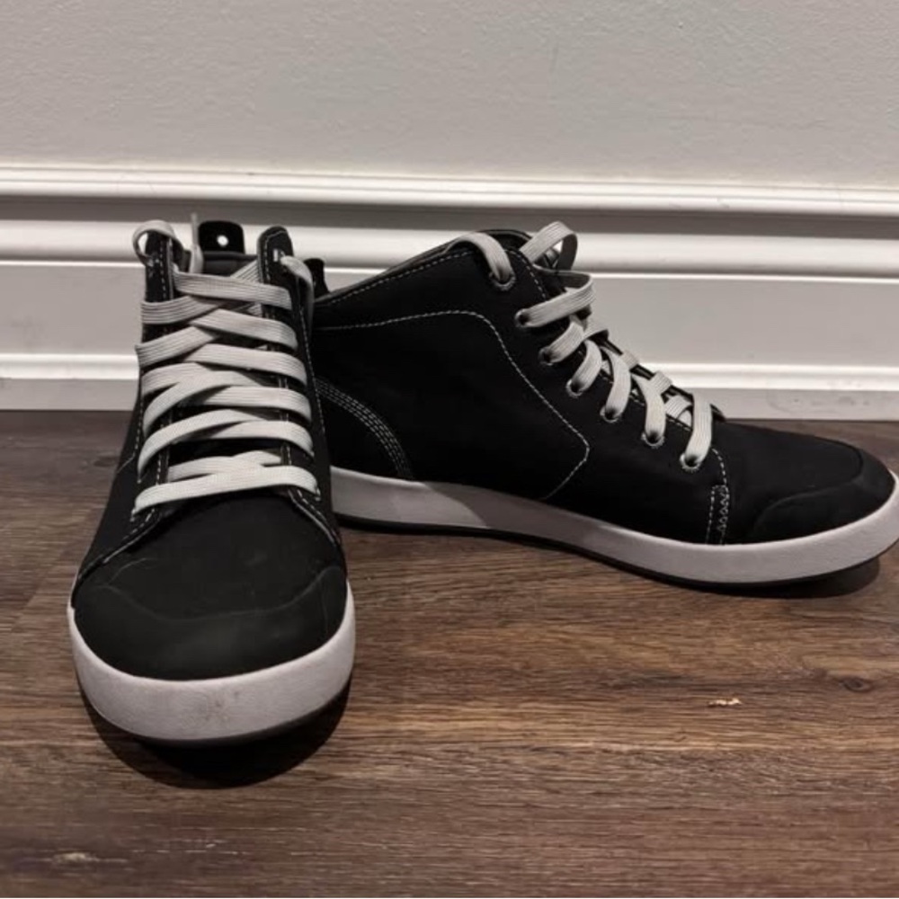Kodiak woman shoes